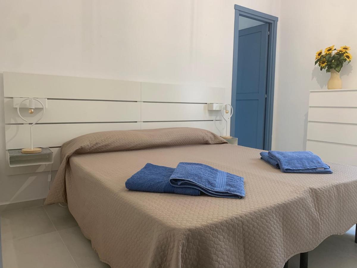 Bona Ciurrata Hotel Голфо Аранчи Екстериор снимка